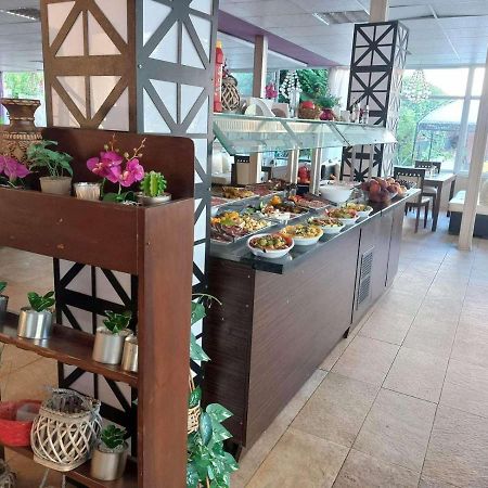 Tropics Hotel Sveti Vlas Dış mekan fotoğraf