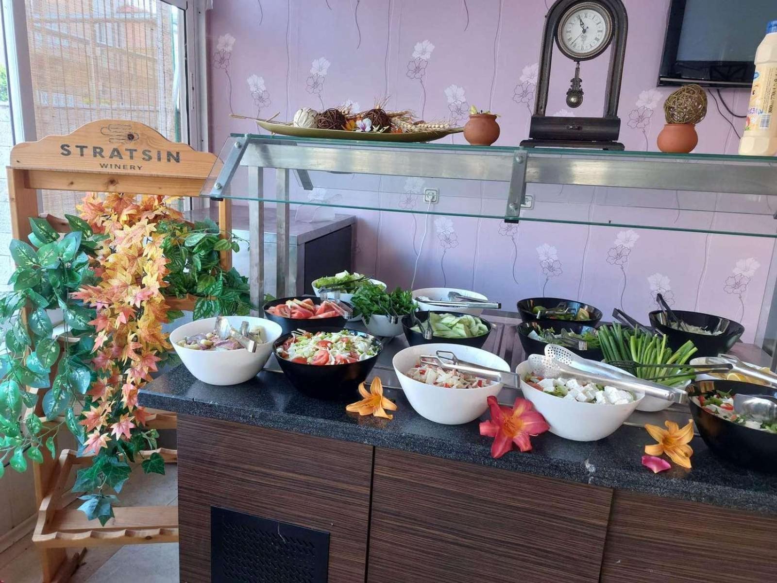 Tropics Hotel Sveti Vlas Dış mekan fotoğraf