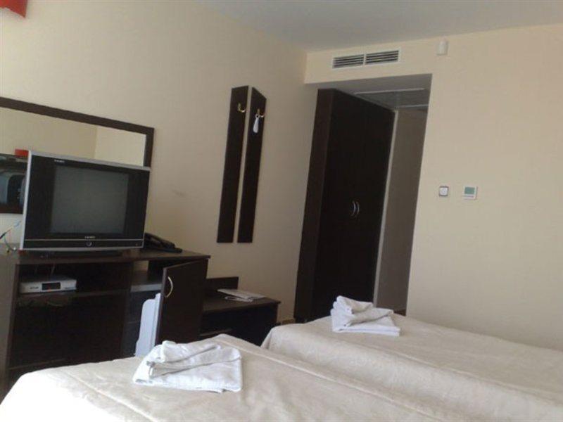 Tropics Hotel Sveti Vlas Dış mekan fotoğraf