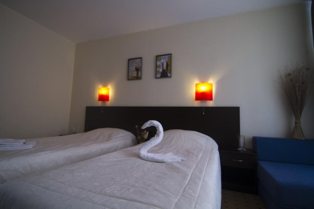 Tropics Hotel Sveti Vlas Dış mekan fotoğraf