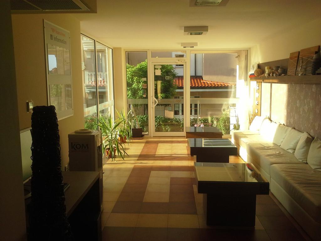 Tropics Hotel Sveti Vlas Dış mekan fotoğraf