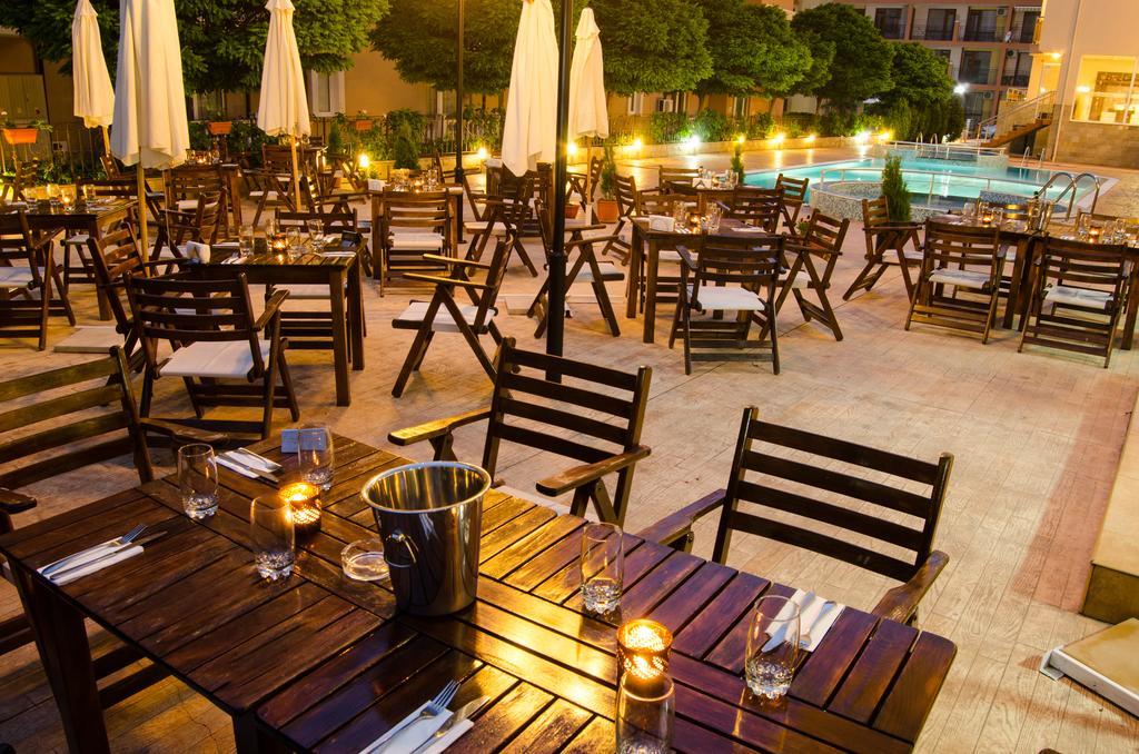 Tropics Hotel Sveti Vlas Dış mekan fotoğraf