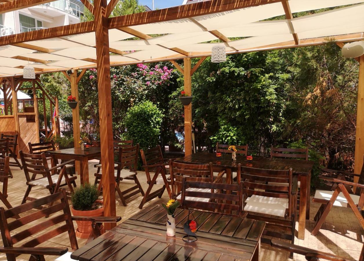 Tropics Hotel Sveti Vlas Dış mekan fotoğraf