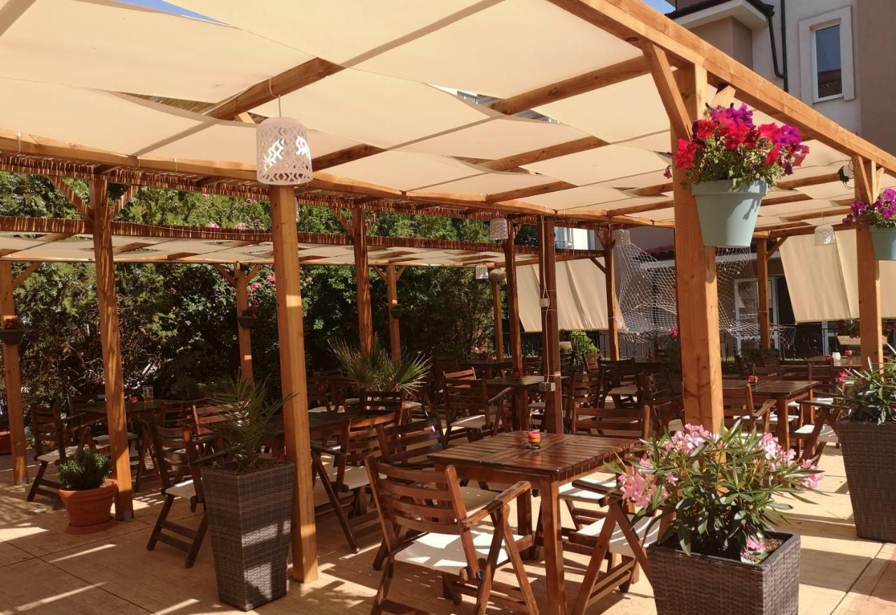 Tropics Hotel Sveti Vlas Dış mekan fotoğraf