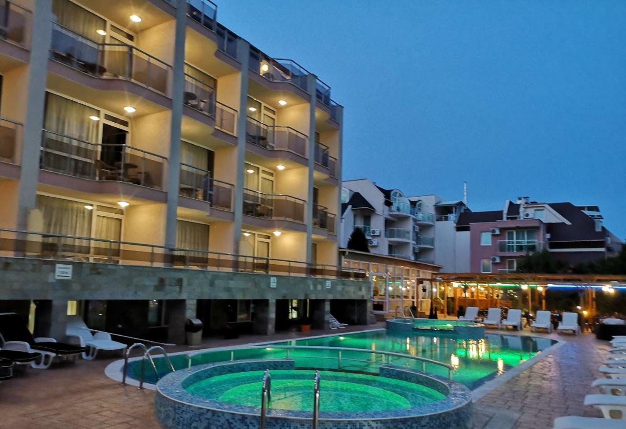 Tropics Hotel Sveti Vlas Dış mekan fotoğraf