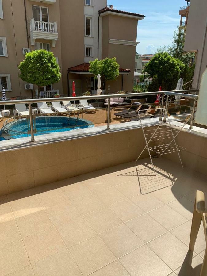 Tropics Hotel Sveti Vlas Dış mekan fotoğraf