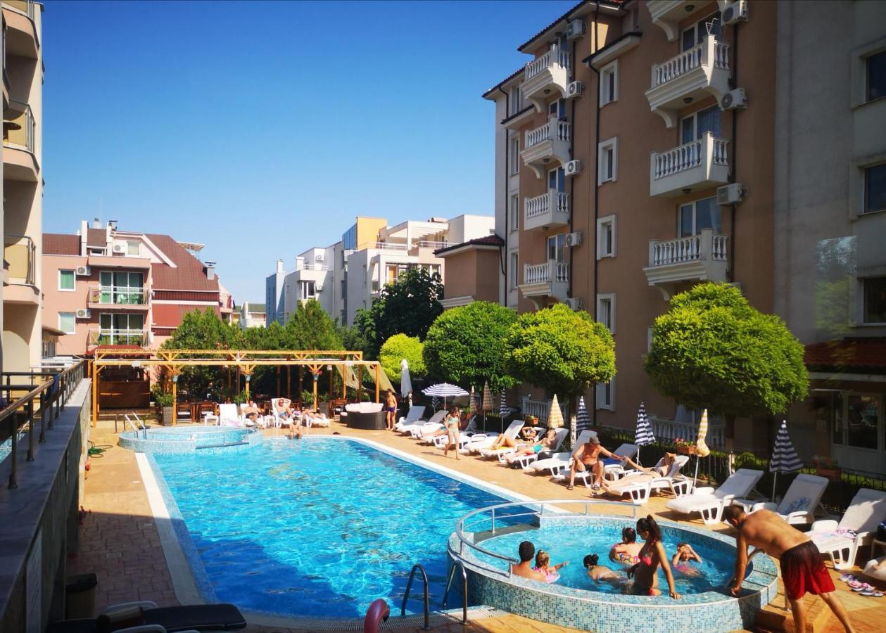 Tropics Hotel Sveti Vlas Dış mekan fotoğraf