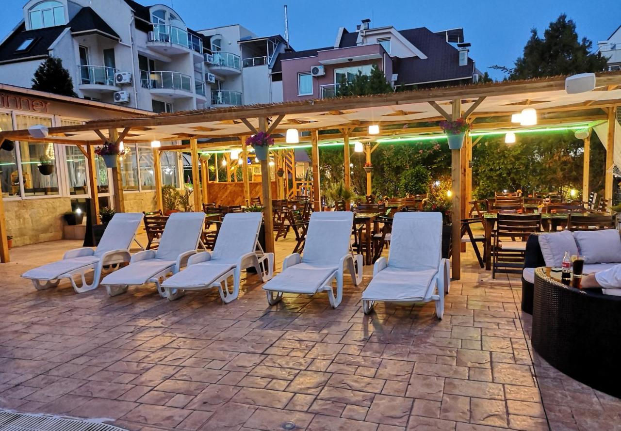 Tropics Hotel Sveti Vlas Dış mekan fotoğraf